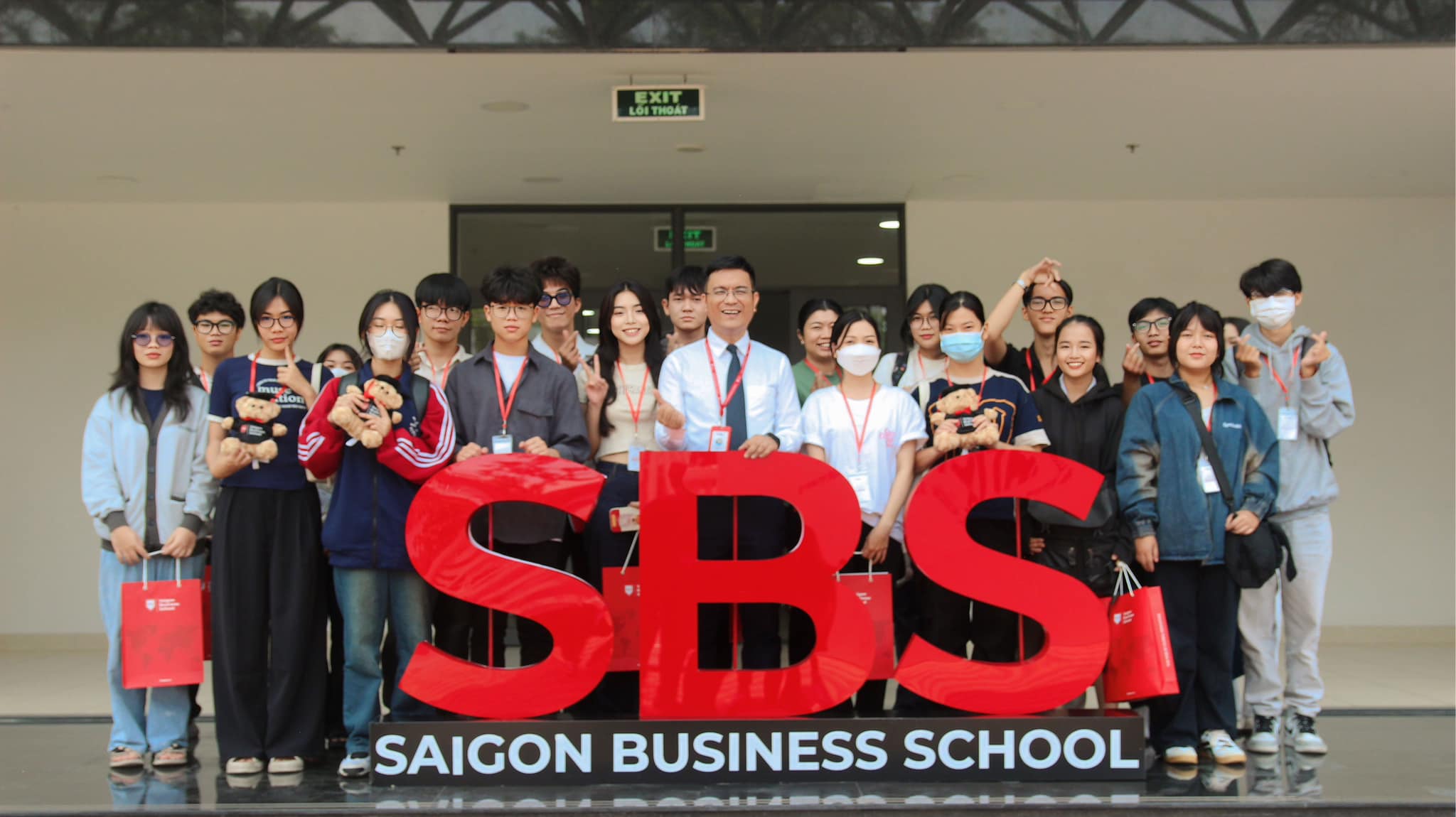 SỰ KIỆN SBS INFORMATION DAY 2024 TẠI TRƯỜNG KINH DOANH SÀI GÒN VỚI CHỦ ĐỀ “CHỌN NGÀNH, CHỌN NGHỀ, CHỌN TRƯỜNG THEO CÁCH CỦA GEN Z”